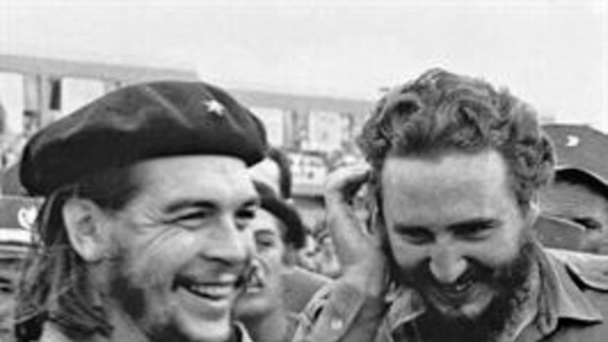 El Che Guevara y Fidel Castro, el 1 de enero de 1960 en La Habana.
