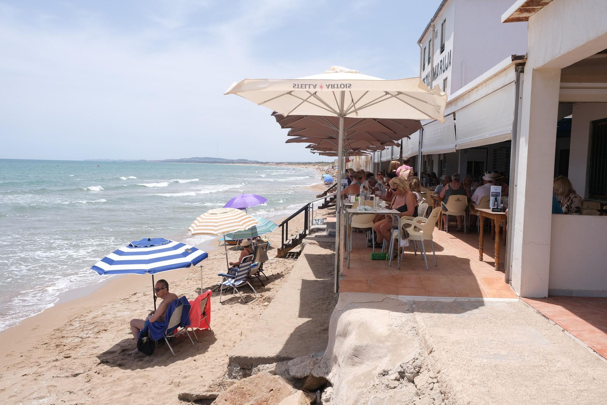 El mar engulle a La Marina