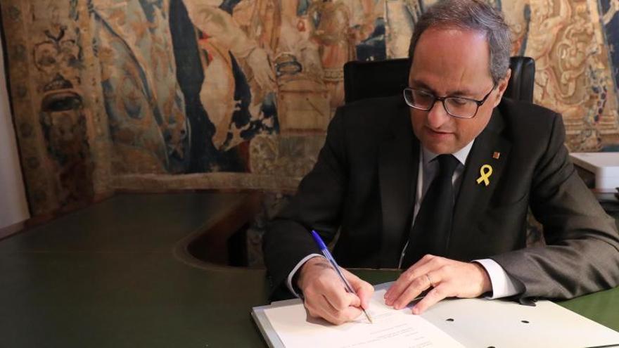 Torra, signa el decret de nomenament de Budó i Vilallonga