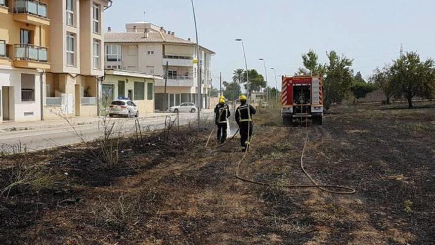 Sofocado un fuego de rastrojos en Inca