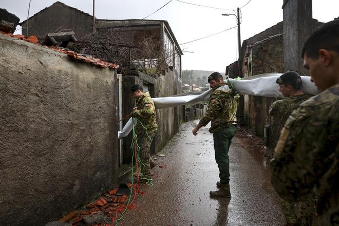 La sucesión de borrascas sacude Portugal con nueve fallecidos