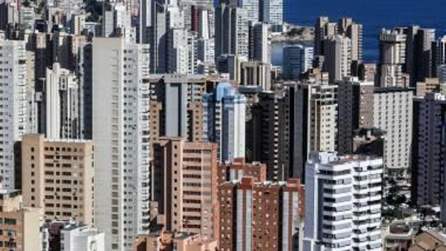 Panorámica con edificios en altura de Benidorm.