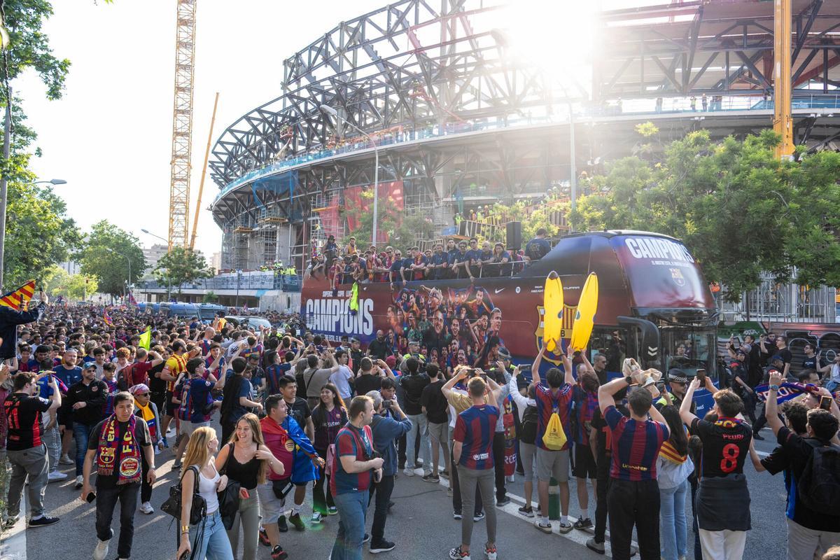  La rúa del Barça por las calles de Barcelona 