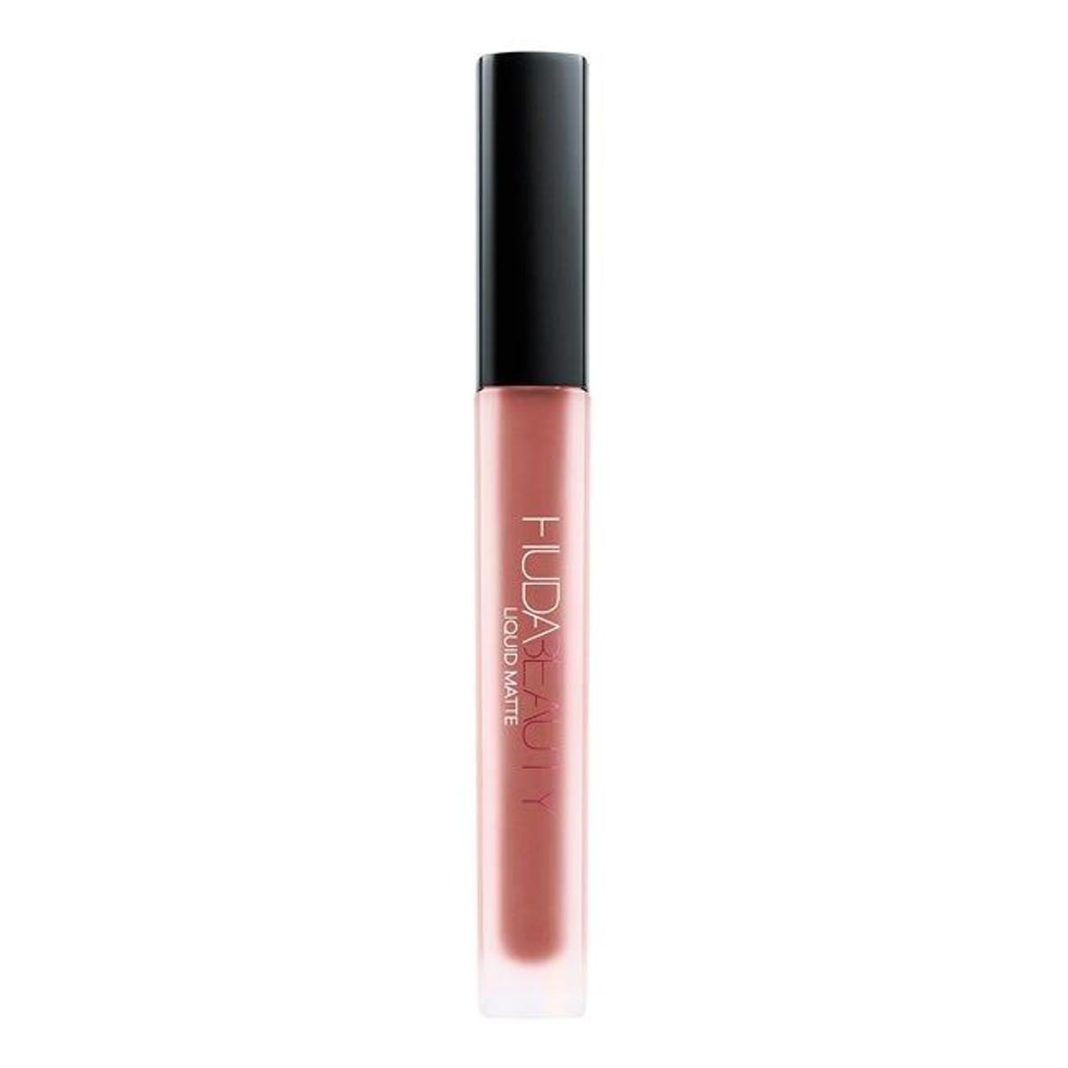 Labial líquido de Huda Beauty en acabado mate