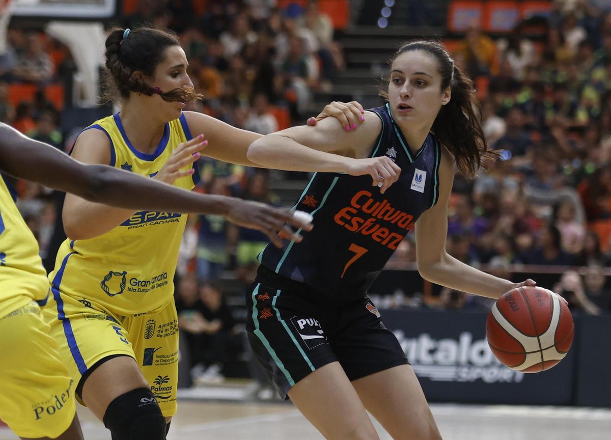 Valencia BC - Spar Gran Canaria de Liga Femenina Endesa de baloncesto Valencia BC - Spar Gran Canaria de Liga Femenina Endesa de baloncesto
