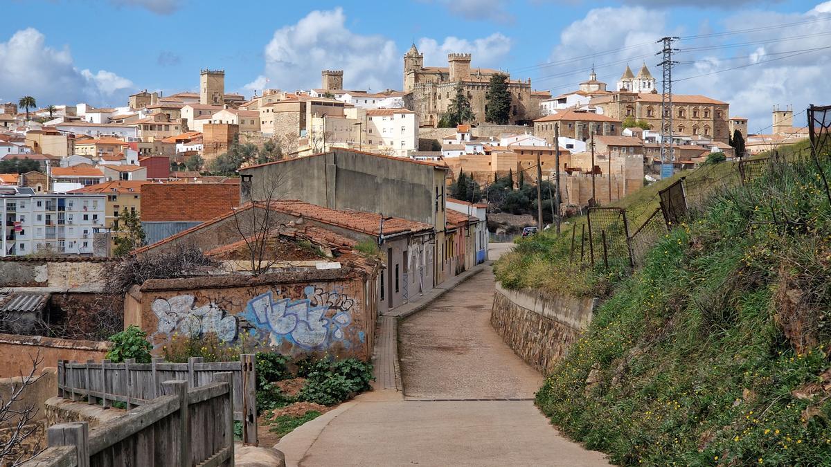 Calle Alto de fuente Fría. Edificaciones de esta vía se demolerán.