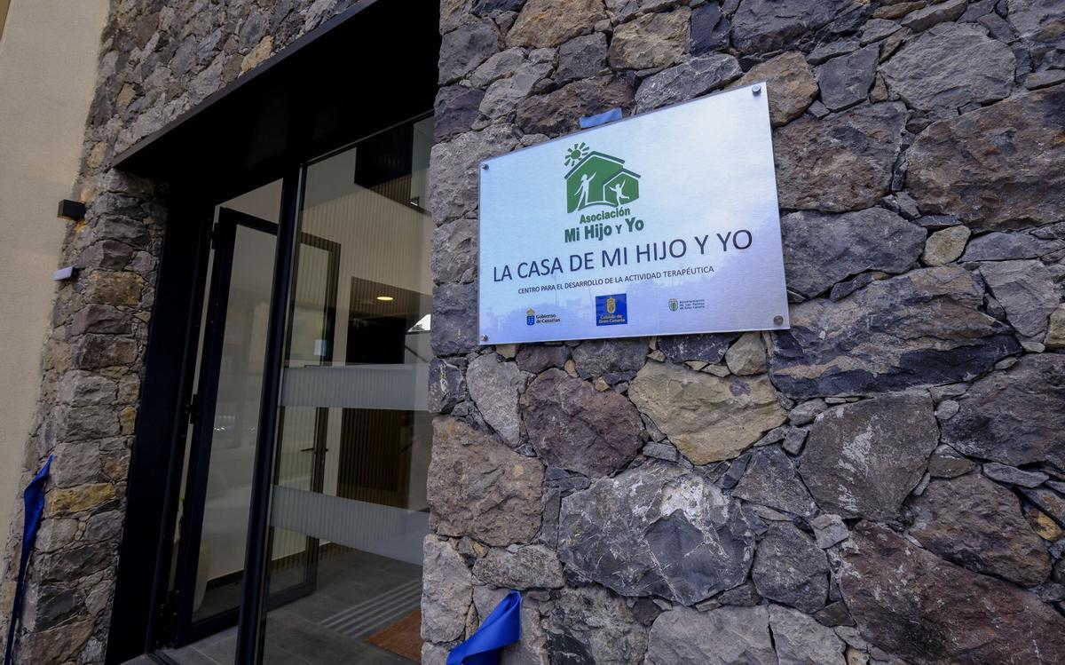 Inauguración de la nueva casa de la Asociación Mi Hijo y Yo en Tamaraceite