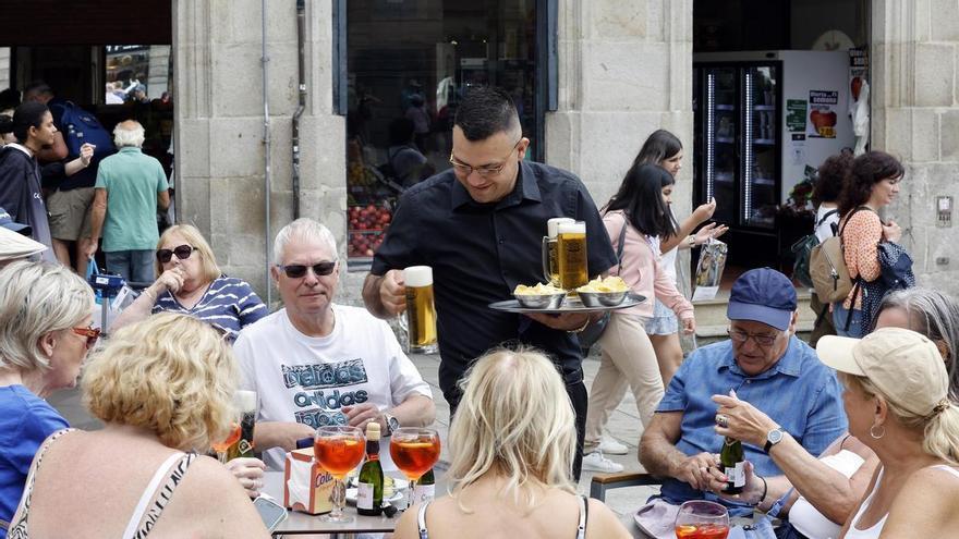 La crisis de la cerveza llega a Galicia con una caída del consumo inédita desde la pandemia por la inflación y el «sin alcohol» de los jóvenes