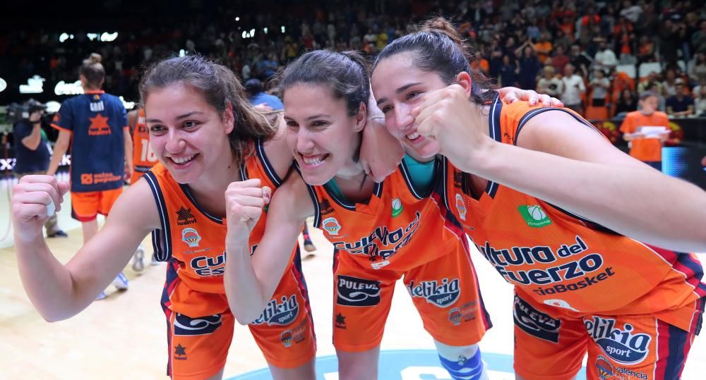 Celebraciones del Valencia Basket tras el pase a la semifinal