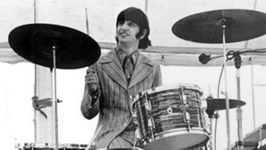 Venden la famosa batería de Ringo Starr.
