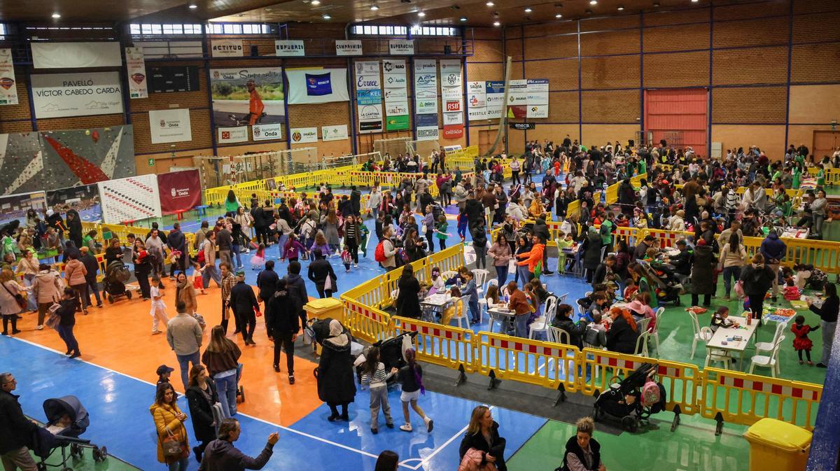 El Carnaval Escolar de Onda, en imágenes