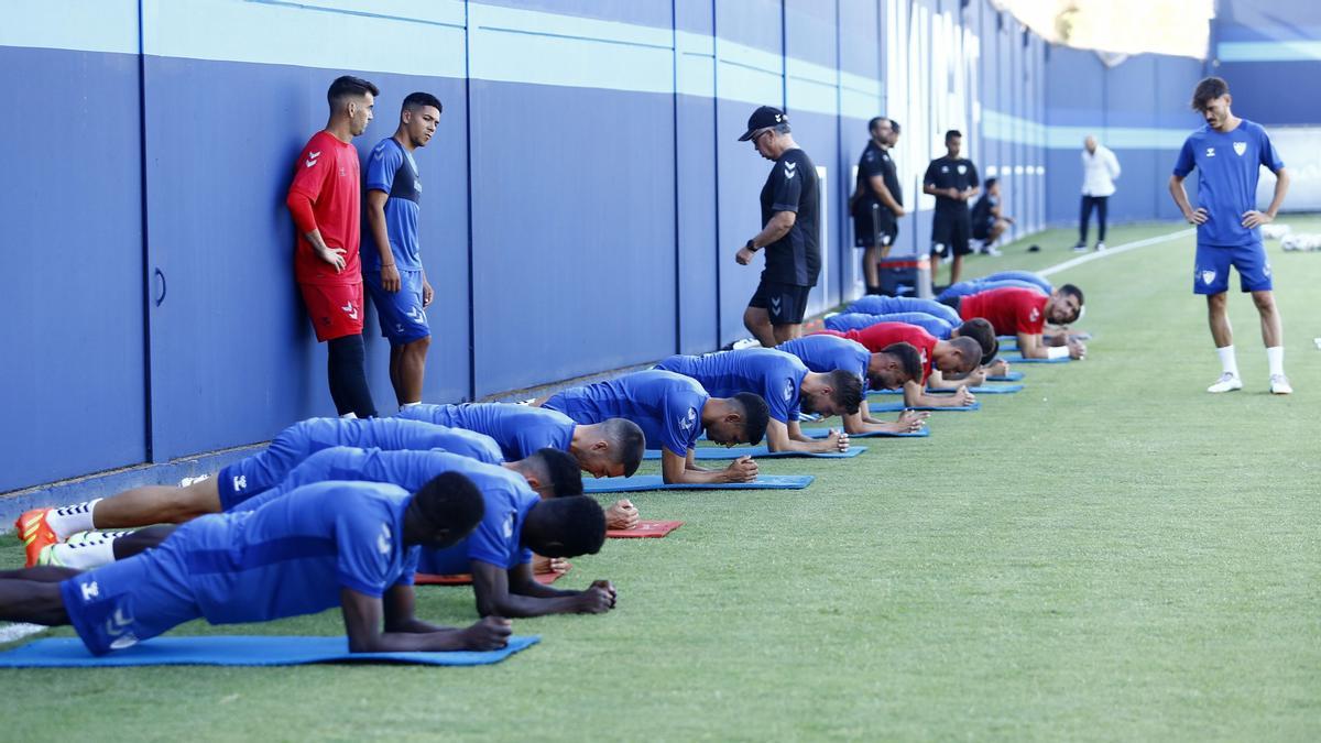 Imagen del entrenamiento de este jueves en el Anexo.