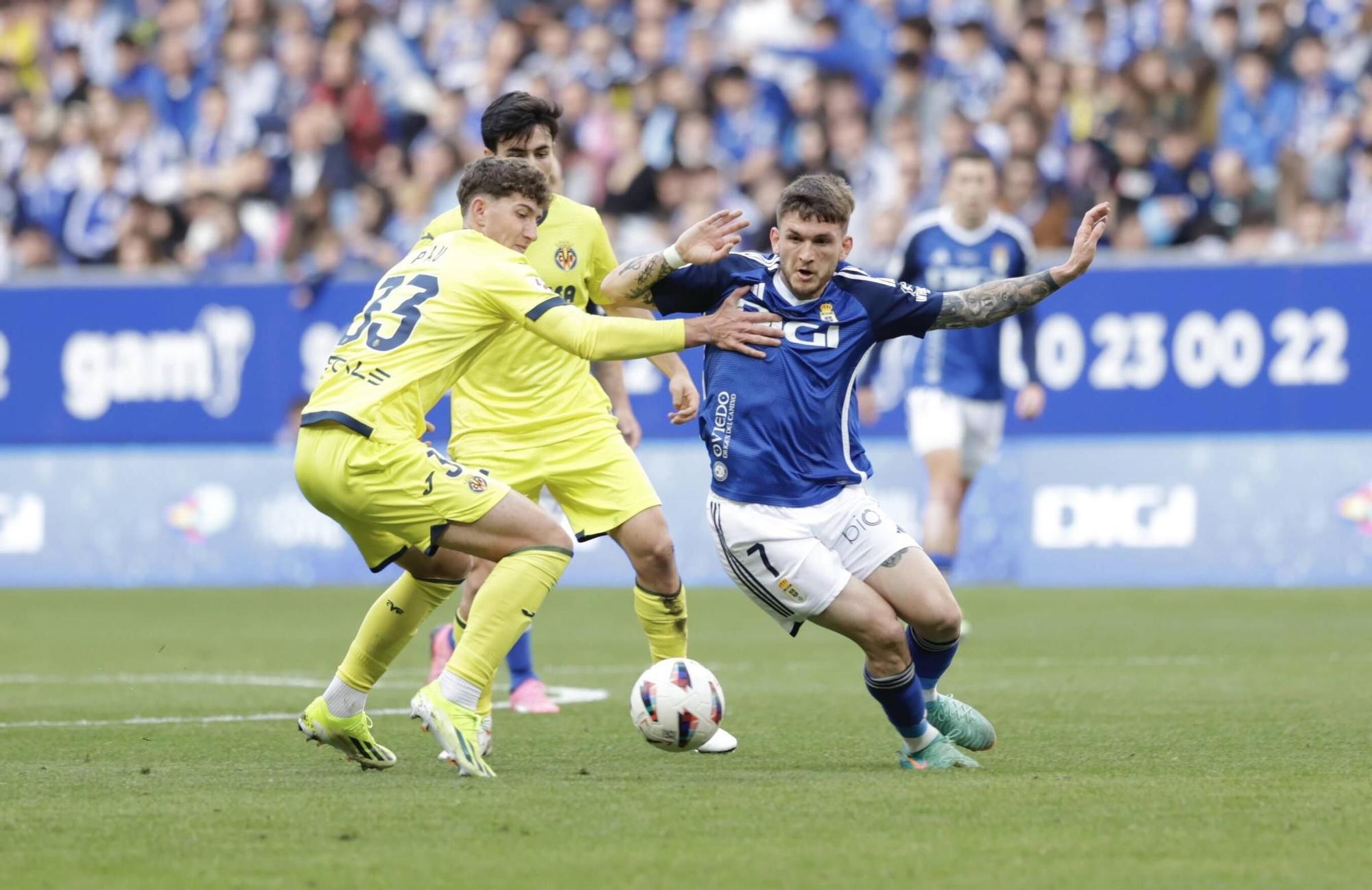 Alemão pega más duro y el Oviedo vuelve a ganar: 2-1