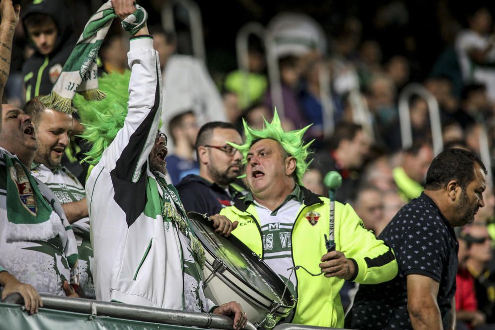 El Elche rompe el maleficio, vuelve a ganar en el Martínez Valero y recupera el olfato realizador en un partido más efectivo que brillante