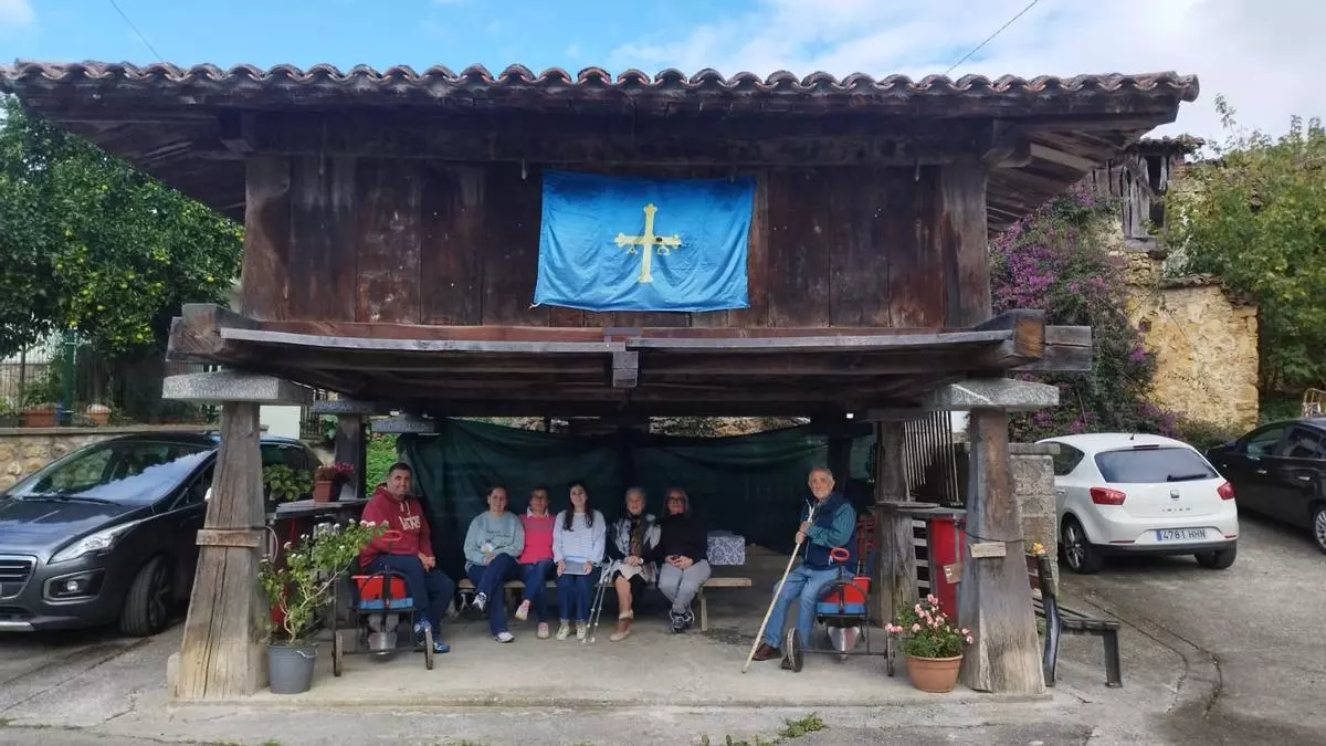 Sobrepiedra, el "belén" de Parres, un pueblo cuidado con mimo que presume de vida y unión vecinal: "La mayoría somos gente joven y hay muchos niños"