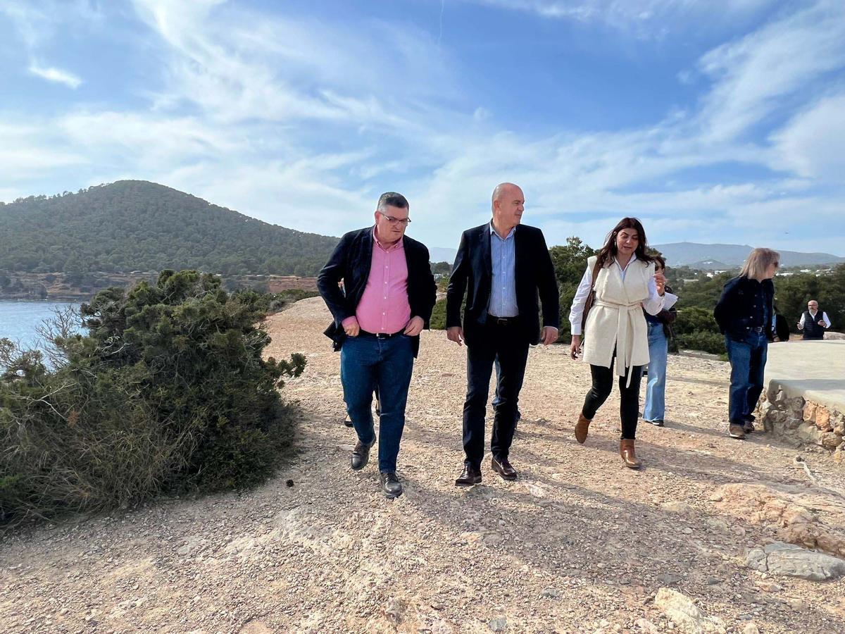Galería de imágenes del proyecto en el yacimiento fenicio de sa Caleta de Ibiza