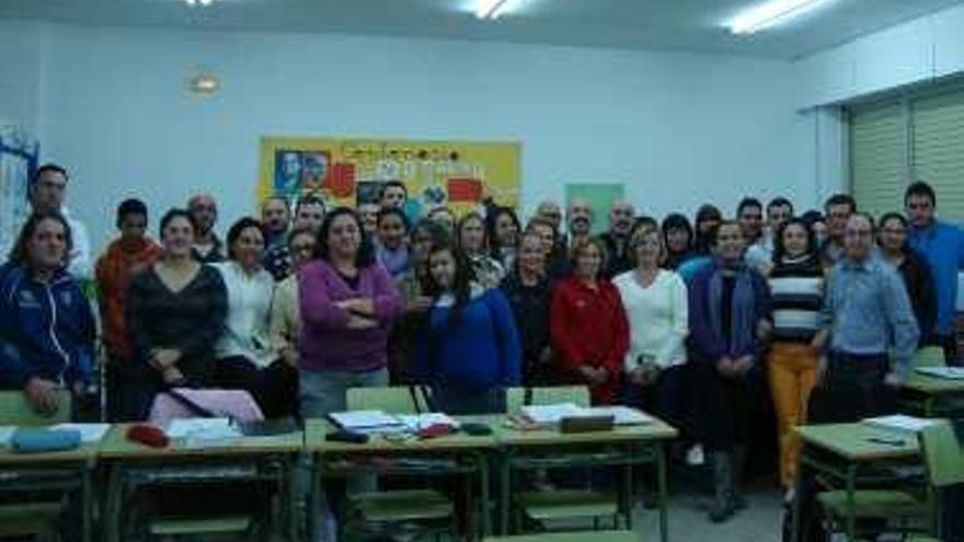 La Escuela de Adultos inicia el curso con 58 alumnos de entre 17 y 50 años de edad