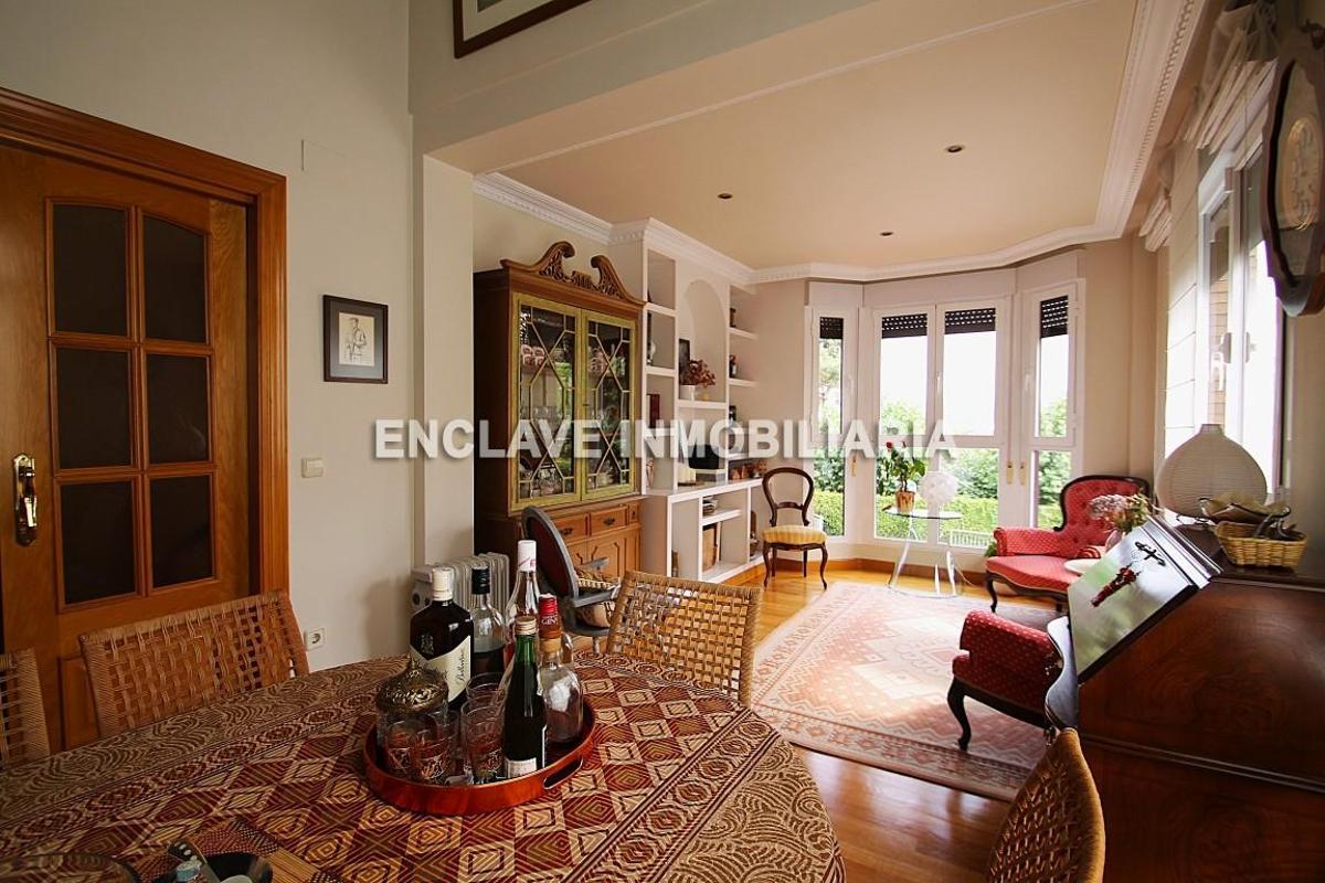 Casa con terraza en Ciudad Naranco Vallobín (Oviedo)