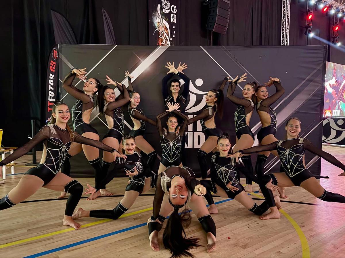 L'equip Fit Kid adult, que va quedar en setena posició