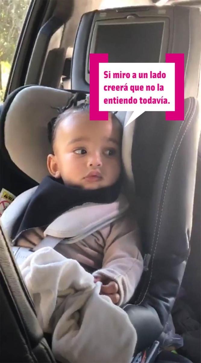 Chicago West mirando a un lado