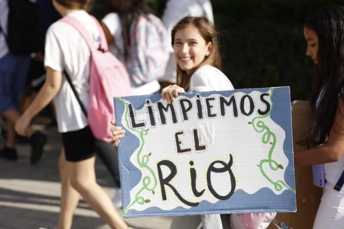 Natzaret pide la descontaminación del agua del viejo cauce del Turia