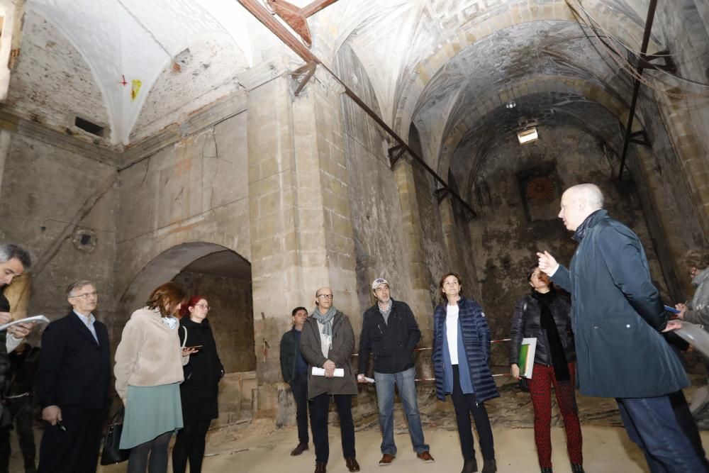 Visita al edificio de Tabacalera