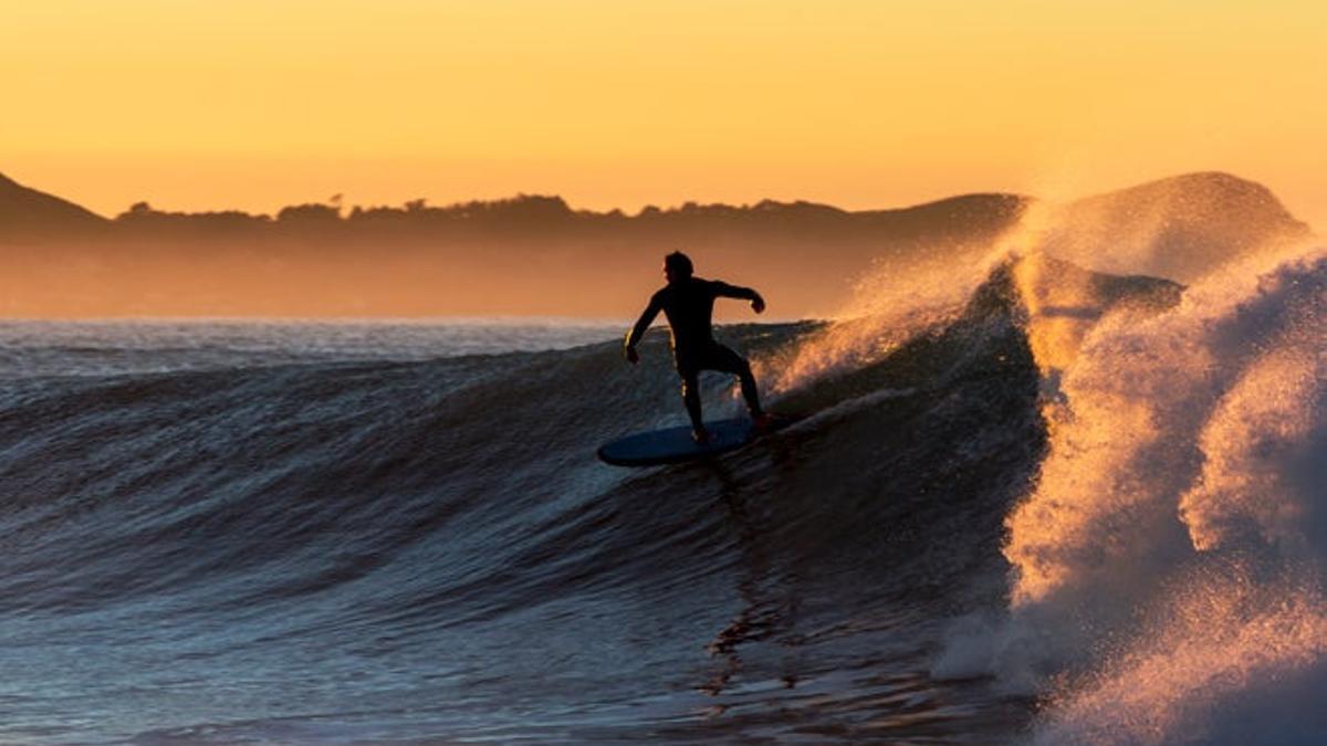 El surf como protagonista en Air New Zealand