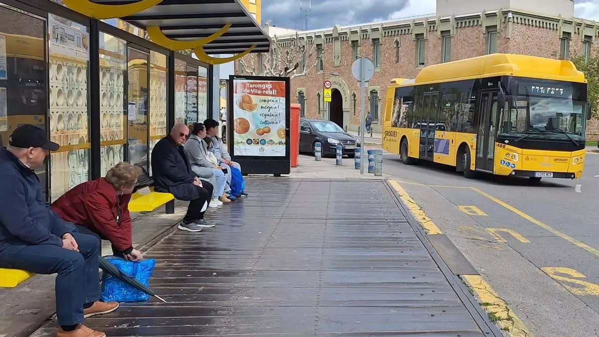 Vila-real amplía frecuencia y horarios del bus Groguet hasta el Termet durante el verano