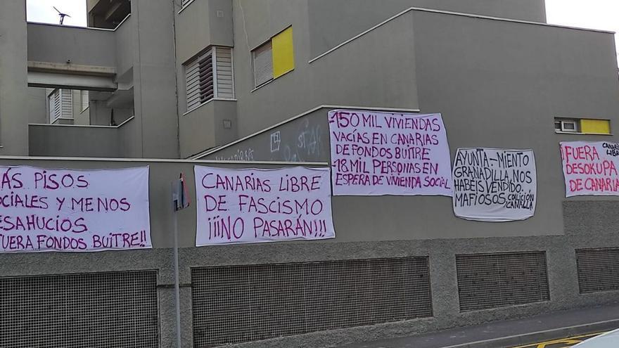 Familias del edificio Tabaiba denuncian a Desokupa por entrada ilegal y agresión