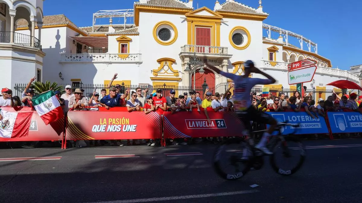 "Queremos que venga todos los años": Sevilla vibra con la llegada de la Vuelta a España