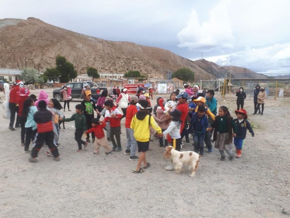 Más de 400 familias desfavorecidas de comunidades periféricas de Bolivia reciben ayuda de Ibiza.