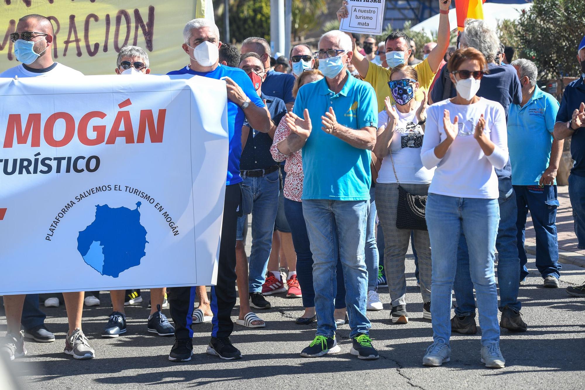 Marcha pro-turismo en Mogán