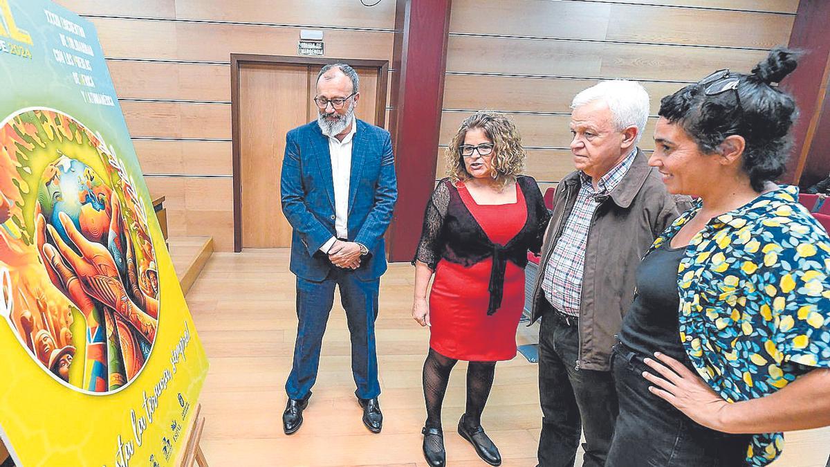 El alcalde de Santa Lucía, Francisco García, y el secretario de Organización de NC, Carmelo Ramírez.