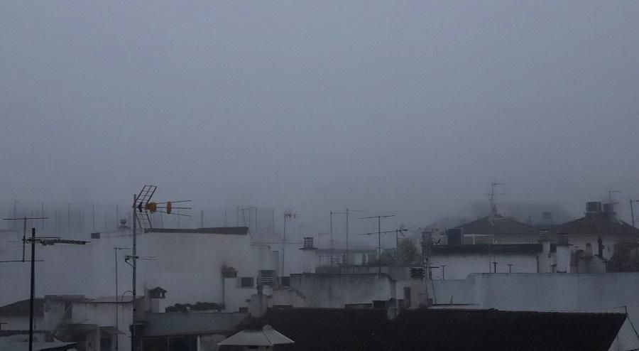 Córdoba despierta bajo la niebla