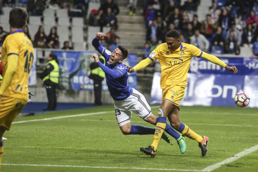 El partido entre el Real Oviedo y el Alcorcón, en imágenes