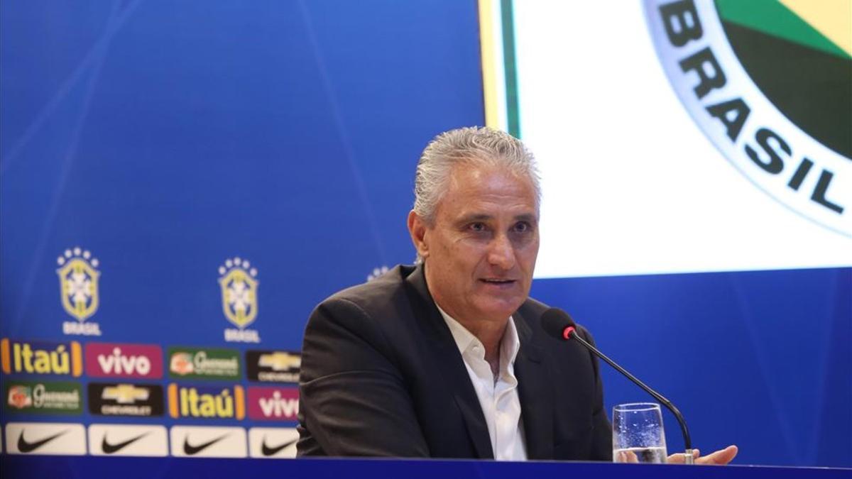 Tite analiza varios aspectos del Barça