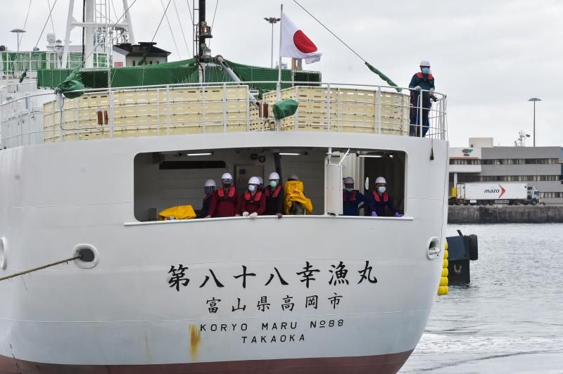 La flota pesquera japonesa, tradicional cliente del Puerto, amplía su presencia