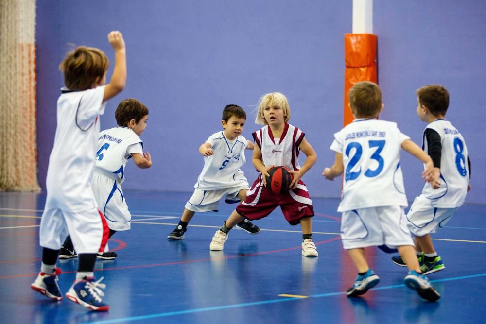 El objetivo de estas diadas es captar a niños para que jueguen al baloncesto