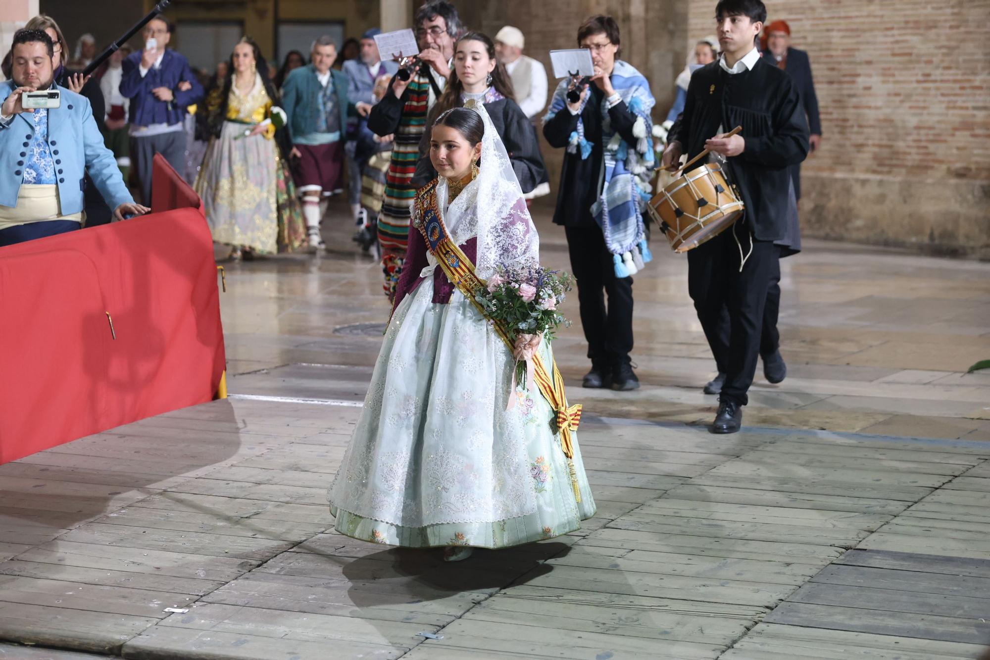 Las falleras mayores de las comisiones en la Ofrenda del 18 de Marzo (y II)