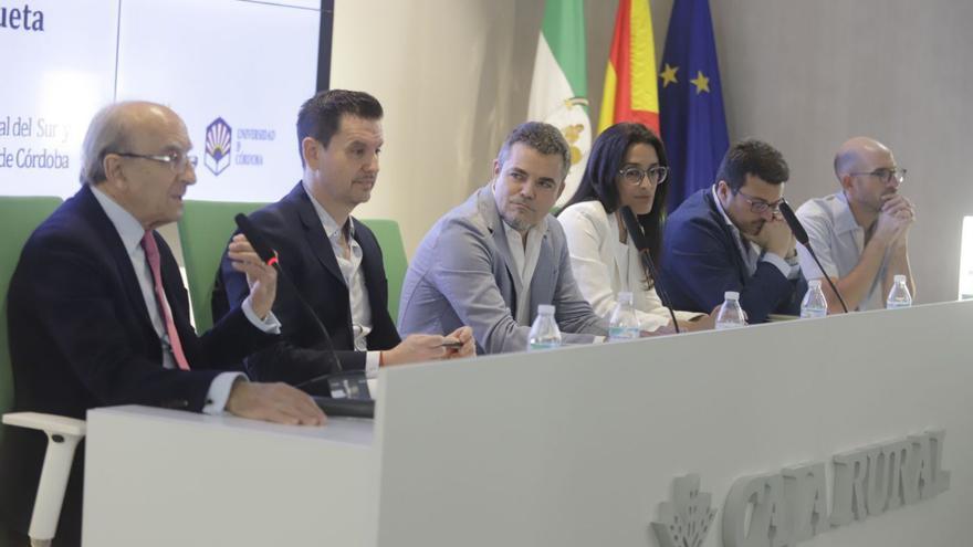 Mesa redonda sobre los periódicos de Córdoba.