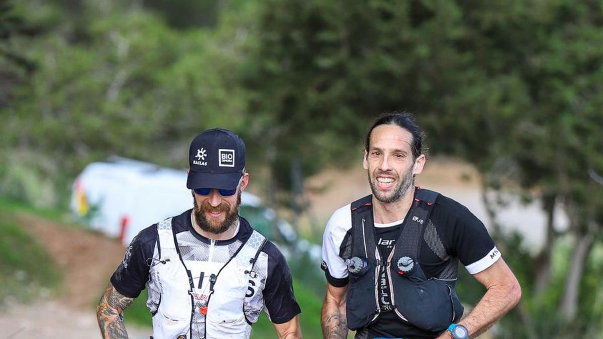 Javier Ferrer y Donatello Rota corriendo juntos.