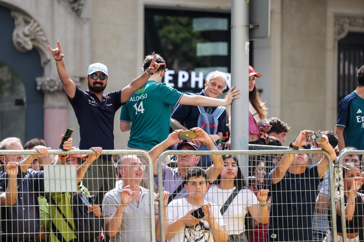 Exhibición F1 Barcelona: El Road Show en el Paseo de Gràcia, en imágenes Exhibición F1 Barcelona: El Road Show en el Paseo de Gràcia, en imágenes