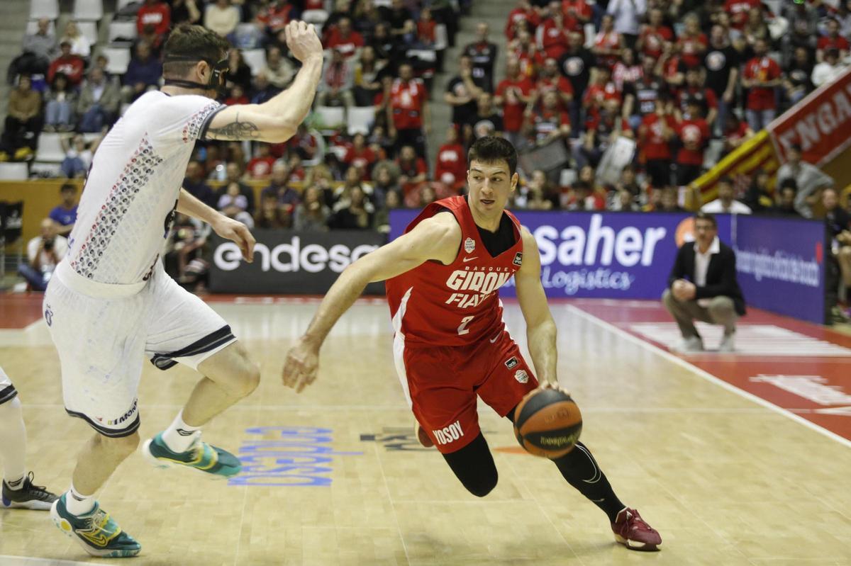 Fjellerup en acció a Fontajau contra l'Unicaja