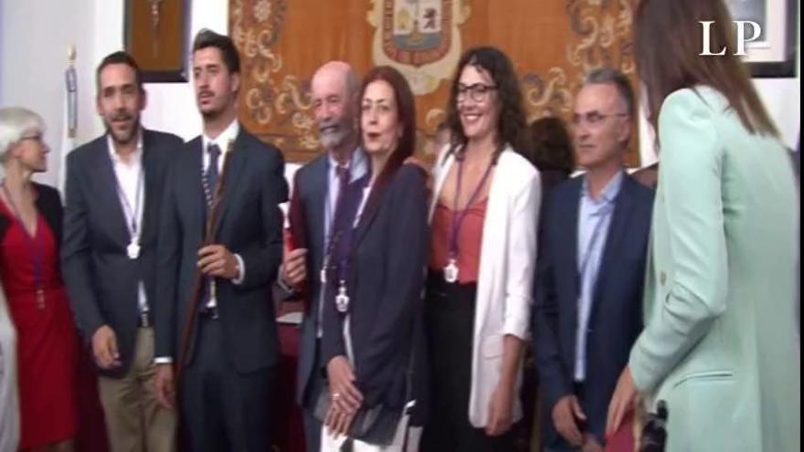 El PSOE recupera el bastón de La Laguna tras 26 años de CC