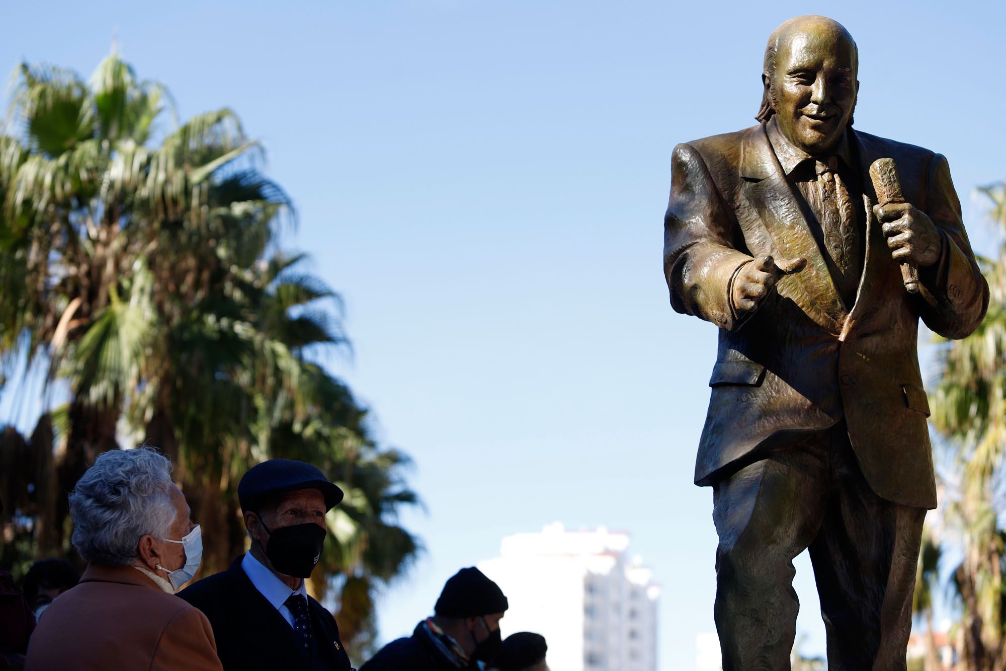 La estatua de Chiquito de la Calzada, inaugurada en el parque que lleva su nombre.