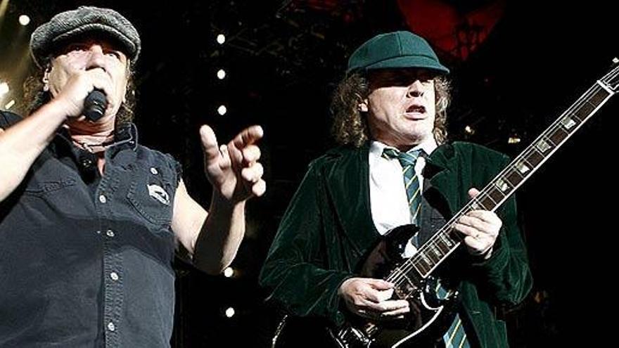 AC/DC prepara un nuevo disco y una gira de 40 conciertos - Información