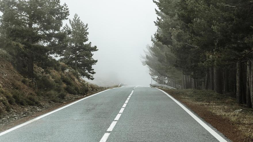 Los bancos de niebla dificultan la circulación en más de una decena de puntos y tramos de autovías de Castilla y León