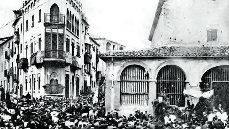 La plaça de Sant Bartomeu, un epicentre  de les Escodines que ha desaparegut dels mapes