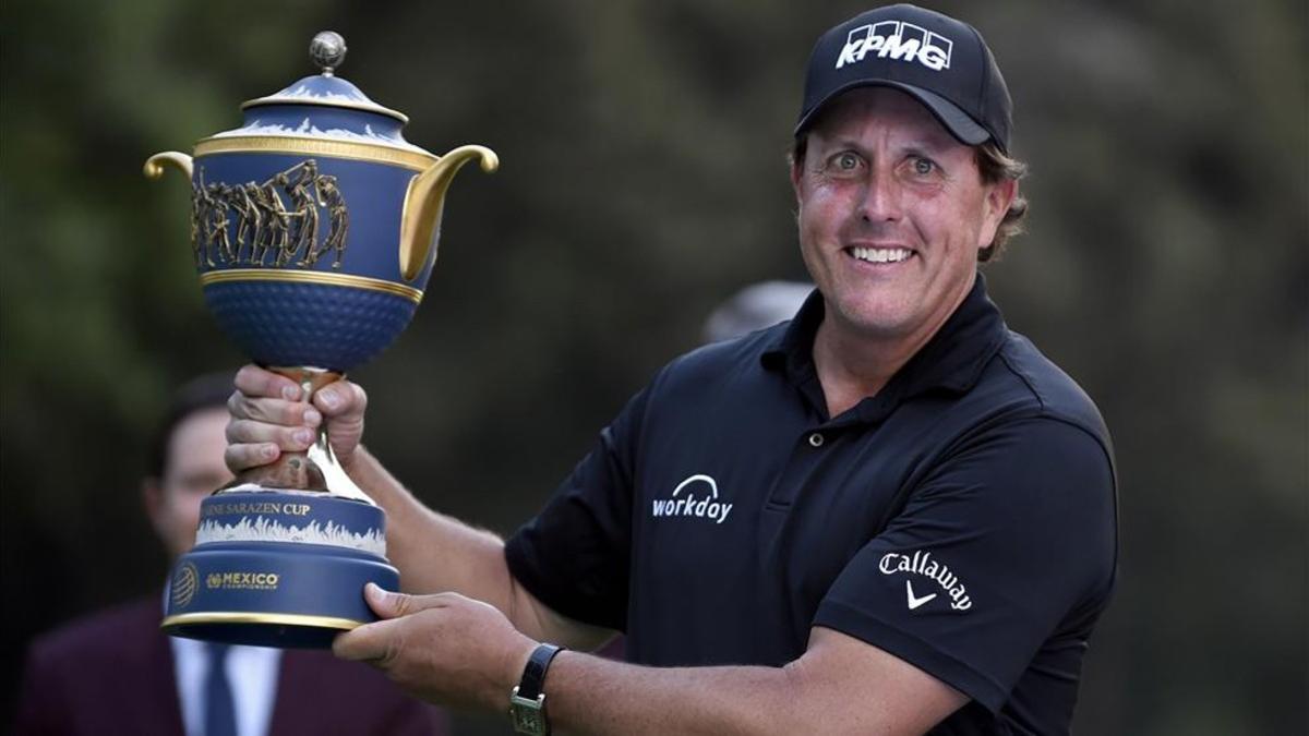 Phil Mickelson volvió a ganar un torneo cuatro años y medio después