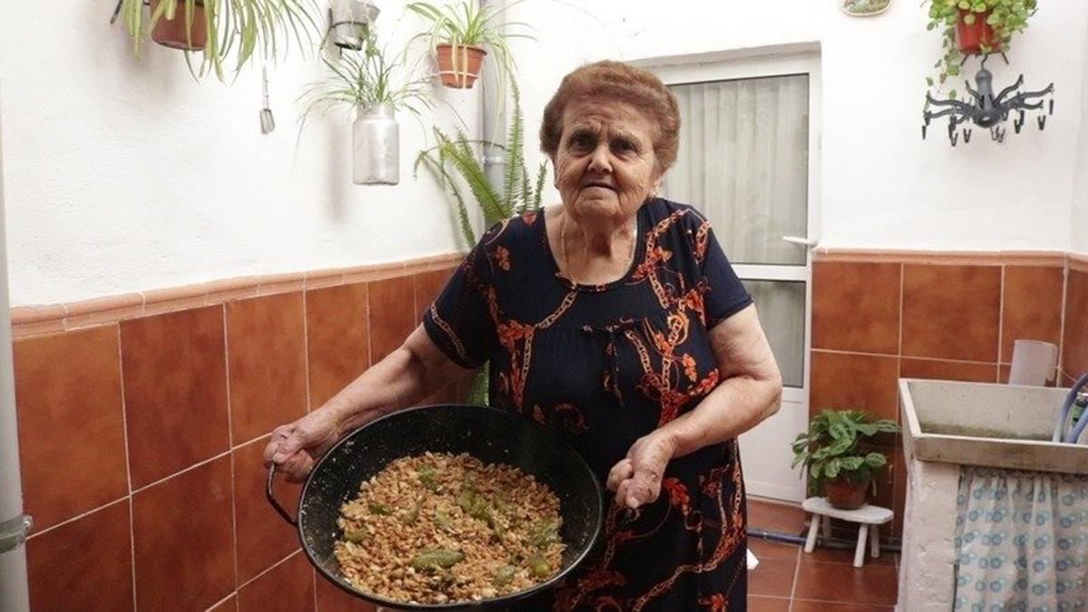 La abuela Rosario, influencer extremeña.